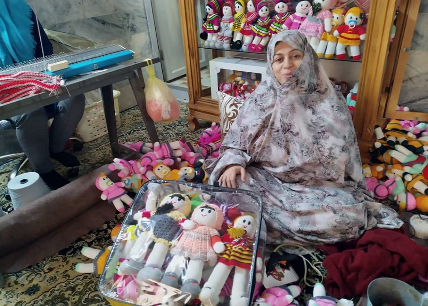 بازدید از کارگاه عروسک بافی سرکار خانم ناجی در شهرستان مشهد