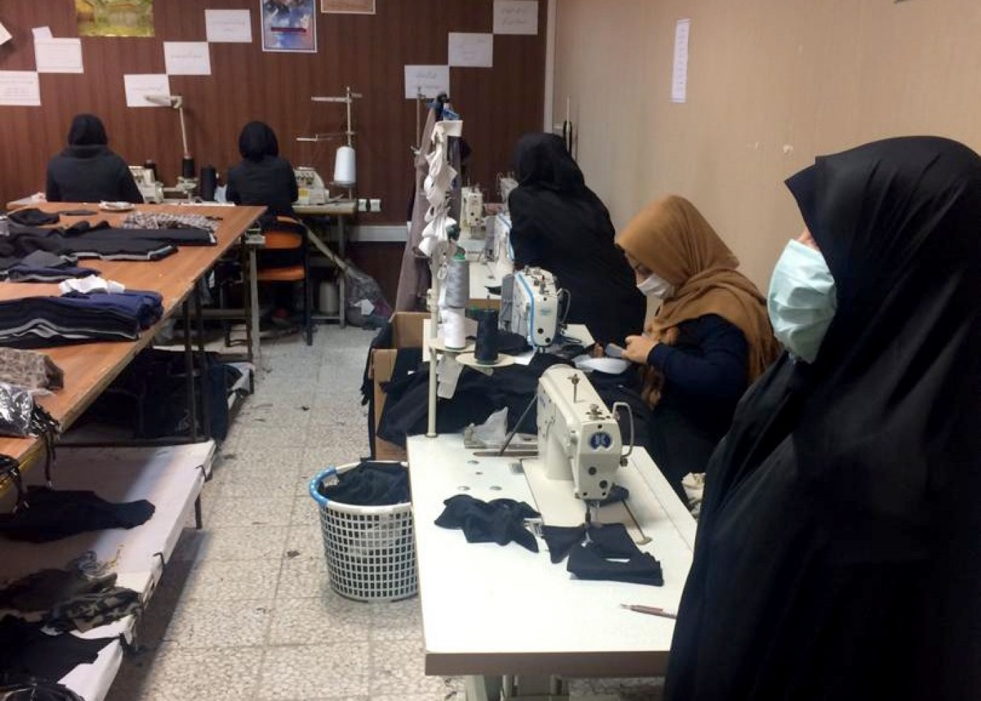 بازدید تیم اجرایی جهاددانشگاهی قزوین از کارگاه تولید پوشاک« نخ‌کوک»