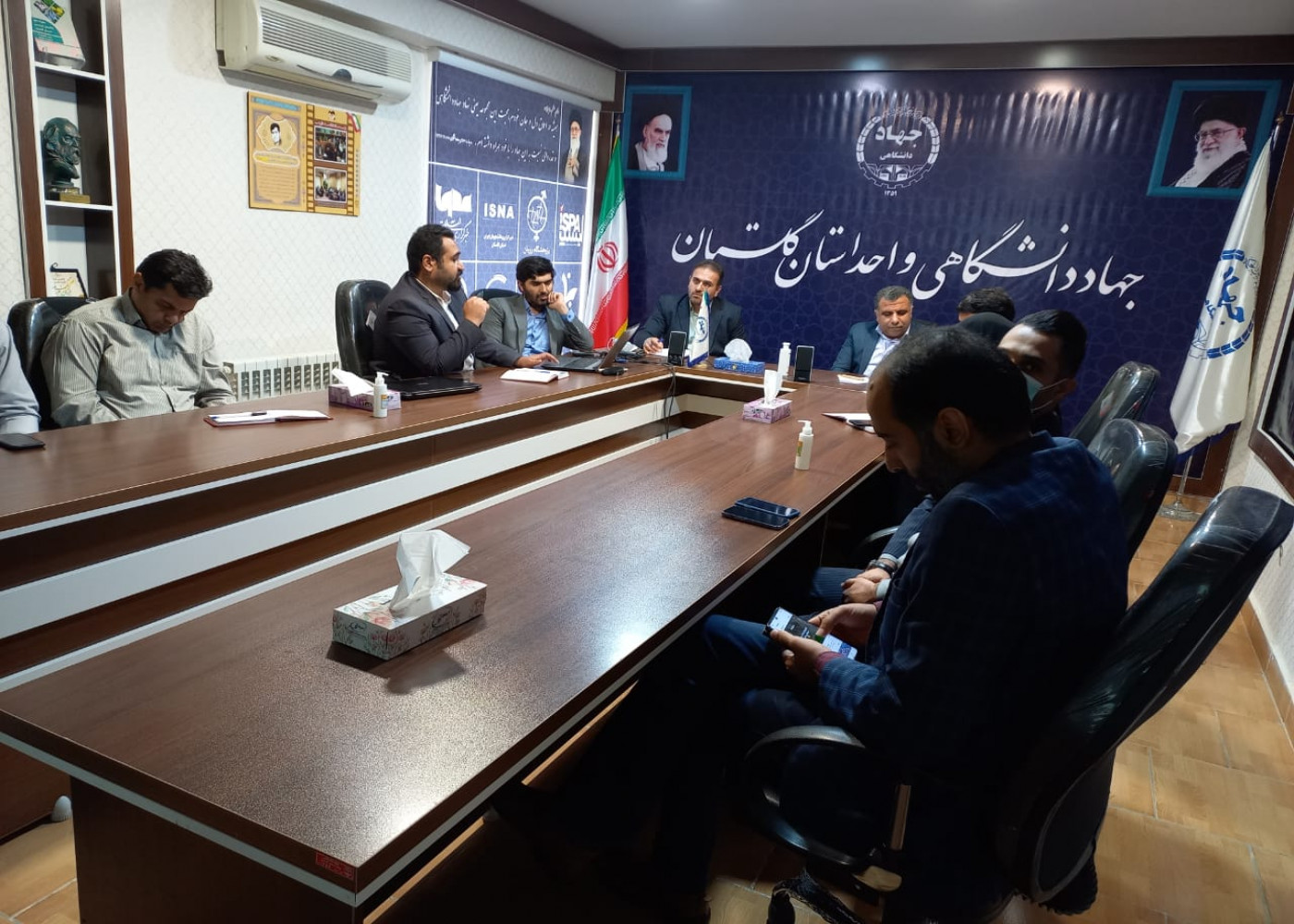 مدیر کل تعاون ،کار و رفاه اجتماعی استان گلستان به همراه معاونین این اداره کل در جریان روند طرح مشاغل خانگی استان گلستان قرار گرفتند.
