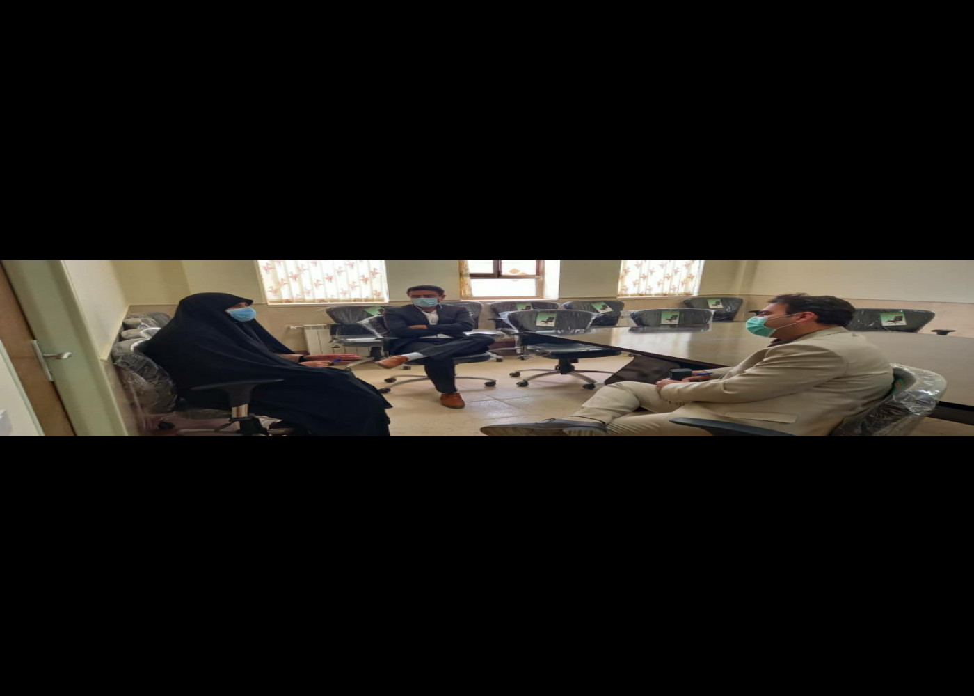برگزاری جلسه توجیهی و هم اندیشی با پیشران رشته تولید و فرآوری زعفران در طرح ملی توسعه مشاغل خانگی در یزد