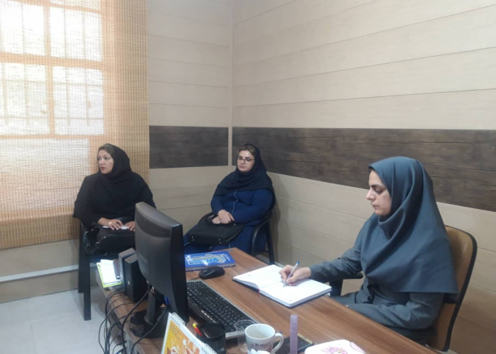 مشاوره بانوان بازارچه "کاج" اهواز برای اخذ پروژه تأمین محصولات حجاب و عفاف شهرداری