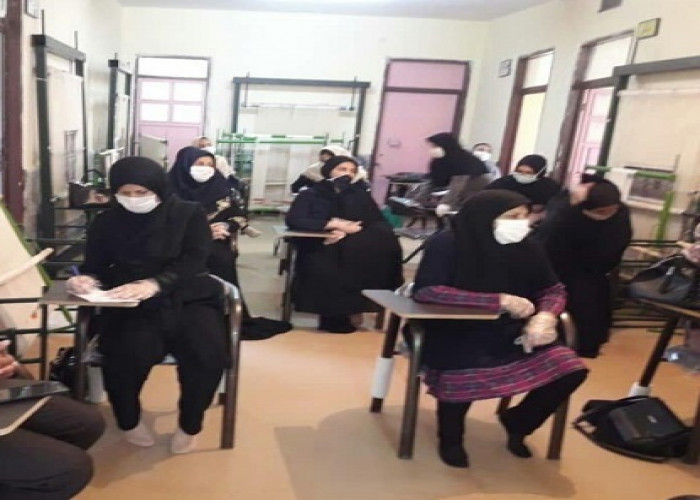 برگزاری کارگاه آموزشی قالی بافی در در خرم آباد
