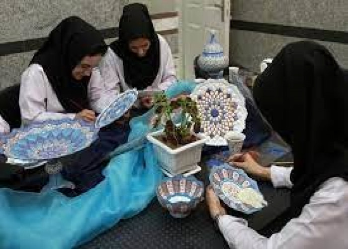 پرداخت 15 میلیارد ریال تسهیلات مشاغل خانگی به هنرمندان صنایع دستی  اراک
