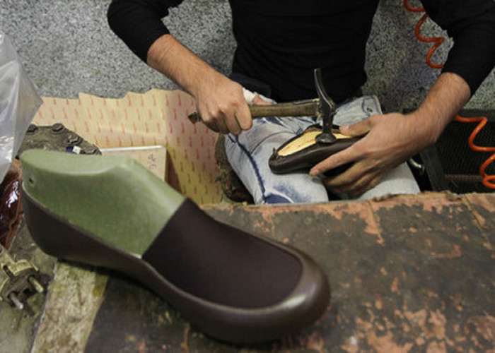 جلسه آزمون دوره «دوخت کفش» در استان قزوین برگزار خواهد شد