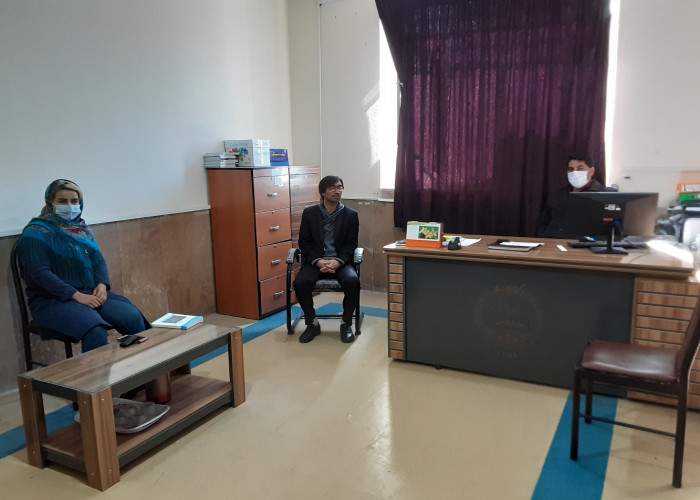 جلسه با پیشران خیاط لباس طرح ملی توسعه مشاغل خانگی در جهاد دانشگاهی استان کهگیلویه و بویراحمد برگزار شد