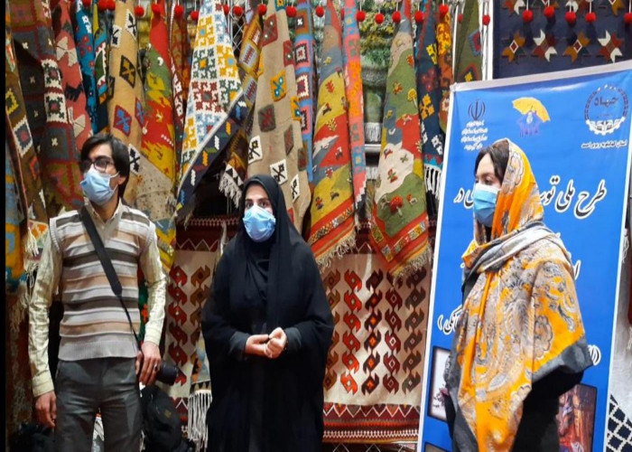 حضور پشتیبانان طرح ملی توسعه مشاغل خانگی در نمایشگاه فرش دستبافت شیراز