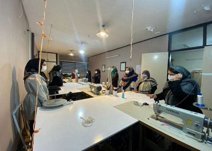 برگزاری کارگاه آموزشی تخصصی مکرومه بافی در شهرستان گنبد کاووس
