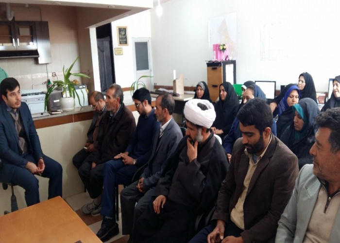 برگزاری جلسه با مشارکت کسبه و پیشرانان طرح توسعه مشاغل خانگی در استان کرمان