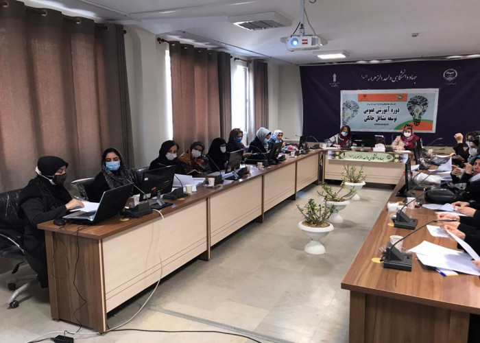 برگزاری دومین کارگاه عمومی طرح ملی توسعه مشاغل خانگی در جهاد دانشگاهی واحد الزهرا(س)