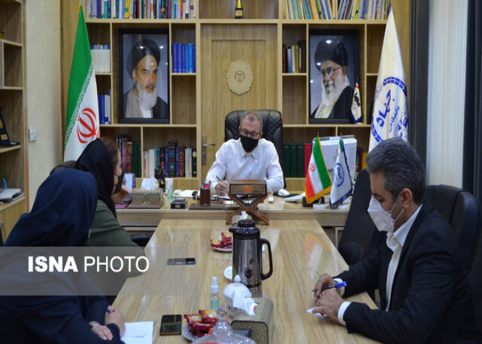 جلسه هم‌اندیشی رئیس جهاددانشگاهی فارس و مدیرعامل شرکت چیگل