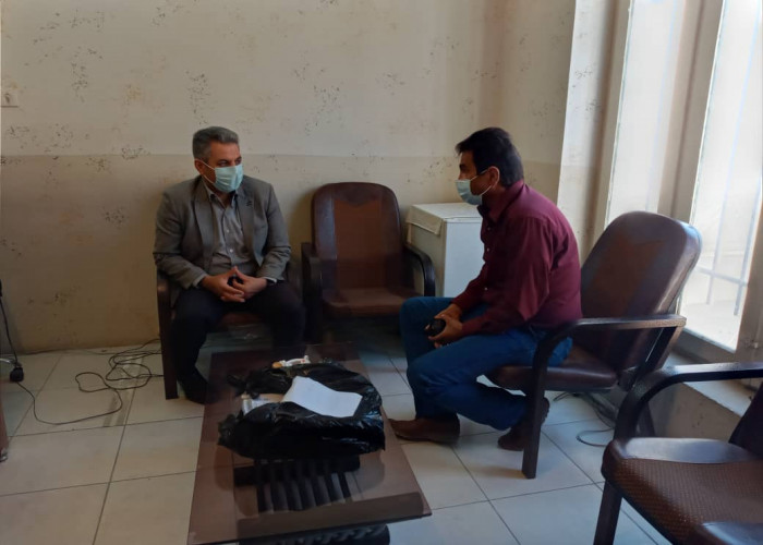 جلسه مدیر اجرایی طرح ملی توسعه مشاغل خانگی با سازنده دارهای قالی در جهاددانشگاهی فارس