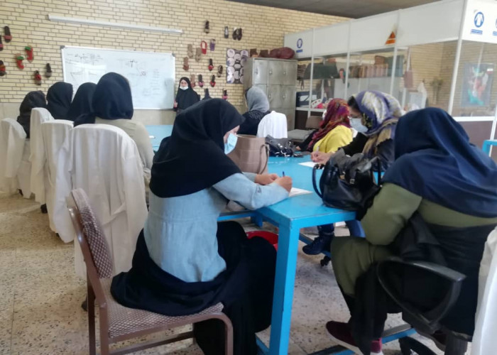 برگزاري دوره آموزشي تخصصی خیاطی در شهرستان ارسنجان فارس