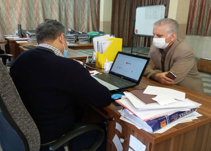 مشاوره تخصصی به متقاضیان طرح ملی مشاغل خانگی رشته بسته بندی سبزیجات توسط مدیر اجرایی در جهاددانشگاهی فارس