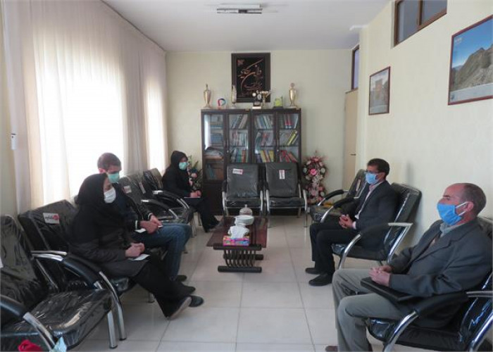اولین جلسه طرح ملی توسعه مشاغل خانگی در شهرستان قاینات برگزار شد