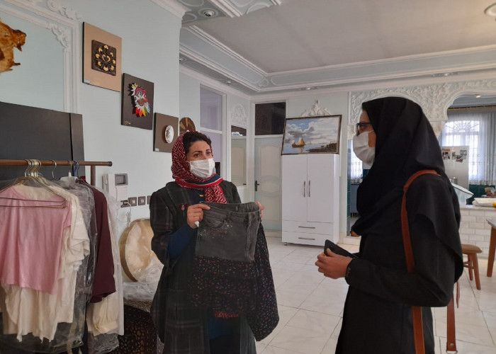 بازدید تیم اجرایی پروژه مشاغل خانگی از یک خانه مد در زنجان